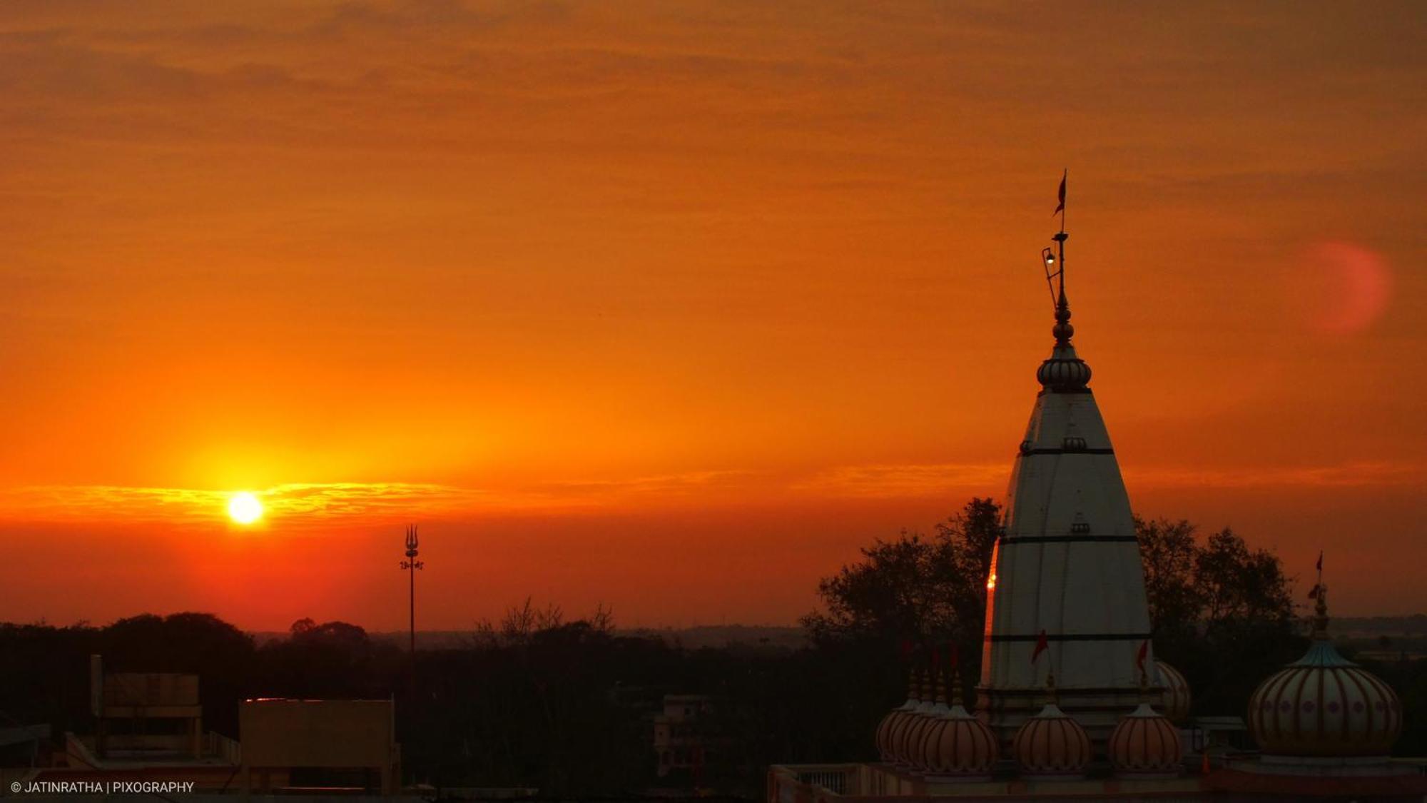 Anand Yatri Grah - Home Stay, Ujjain Exteriör bild
