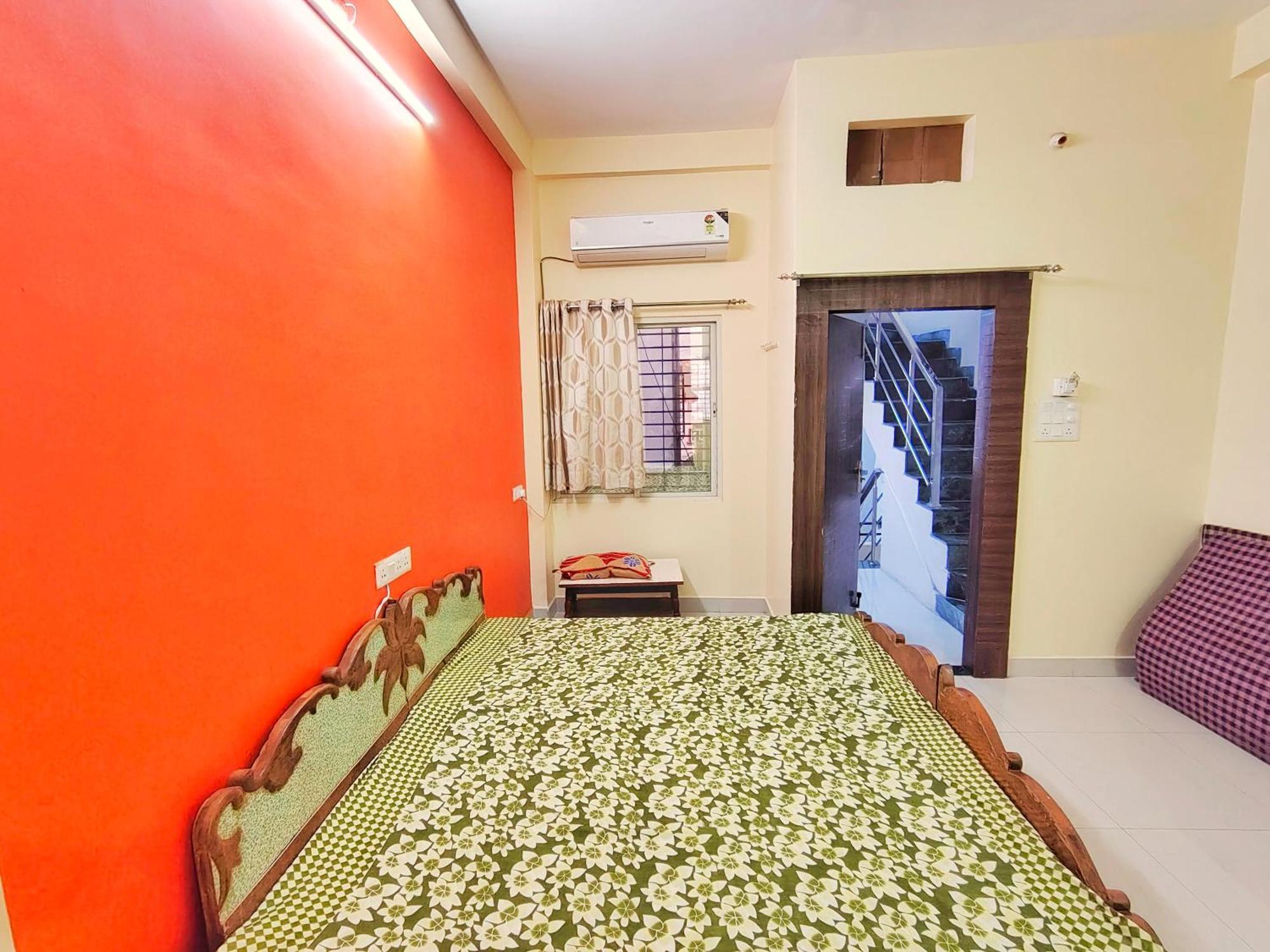 Anand Yatri Grah - Home Stay, Ujjain Exteriör bild
