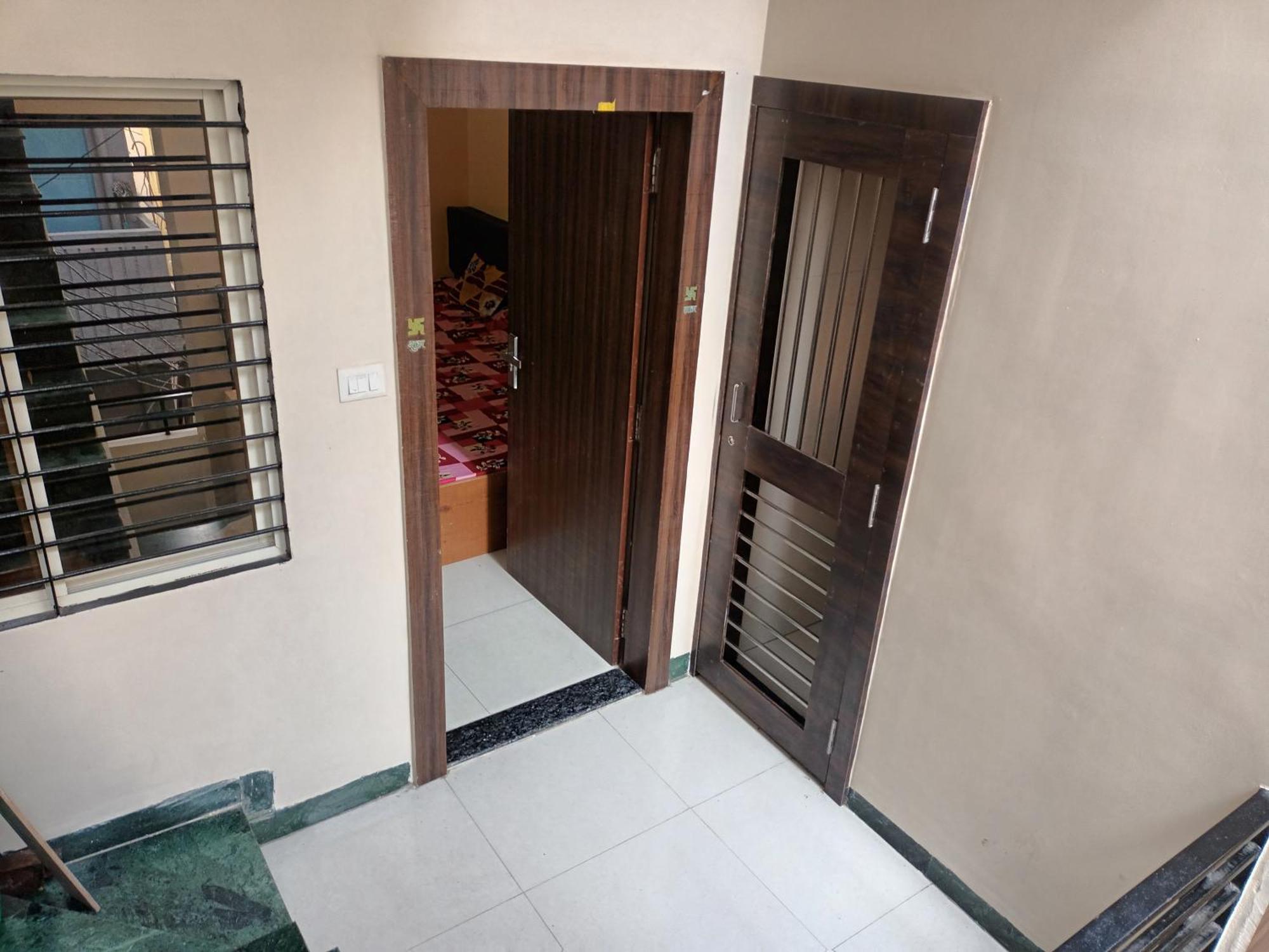 Anand Yatri Grah - Home Stay, Ujjain Exteriör bild