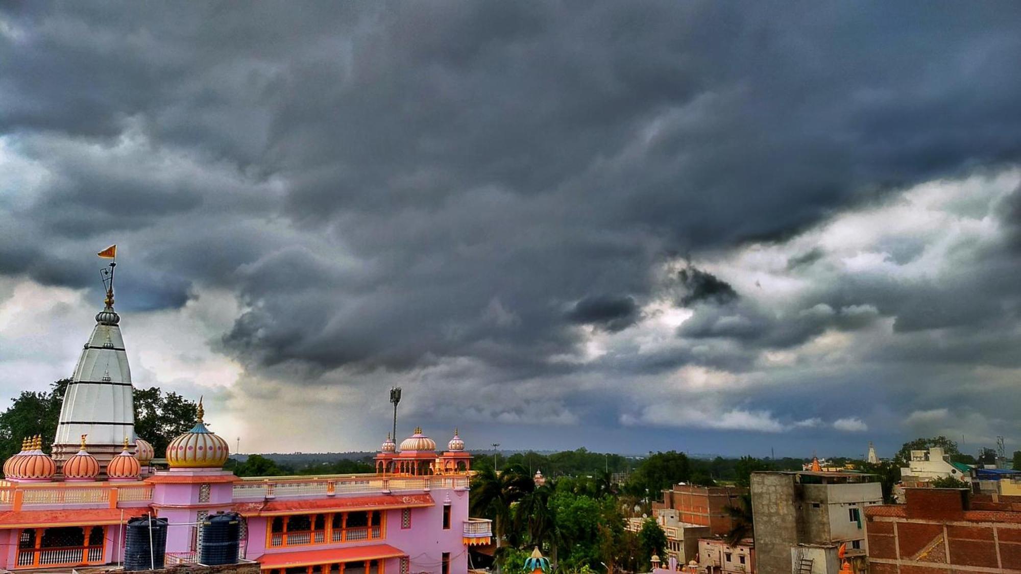 Anand Yatri Grah - Home Stay, Ujjain Exteriör bild