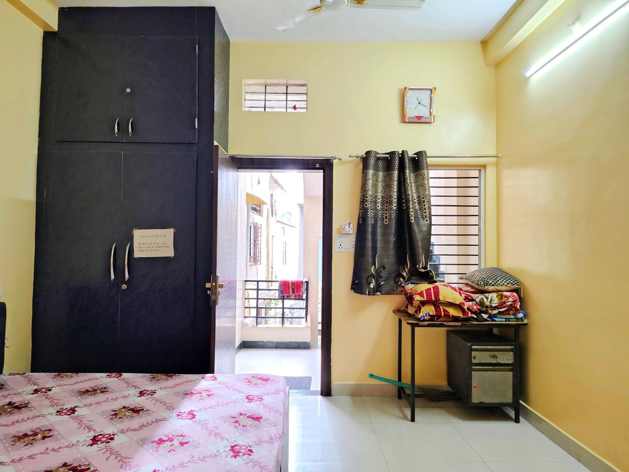Anand Yatri Grah - Home Stay, Ujjain Exteriör bild