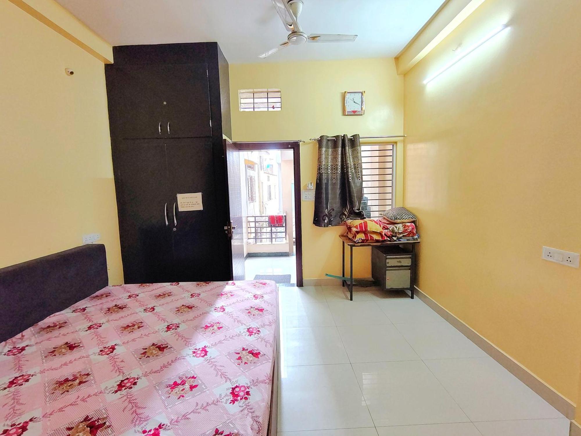 Anand Yatri Grah - Home Stay, Ujjain Exteriör bild